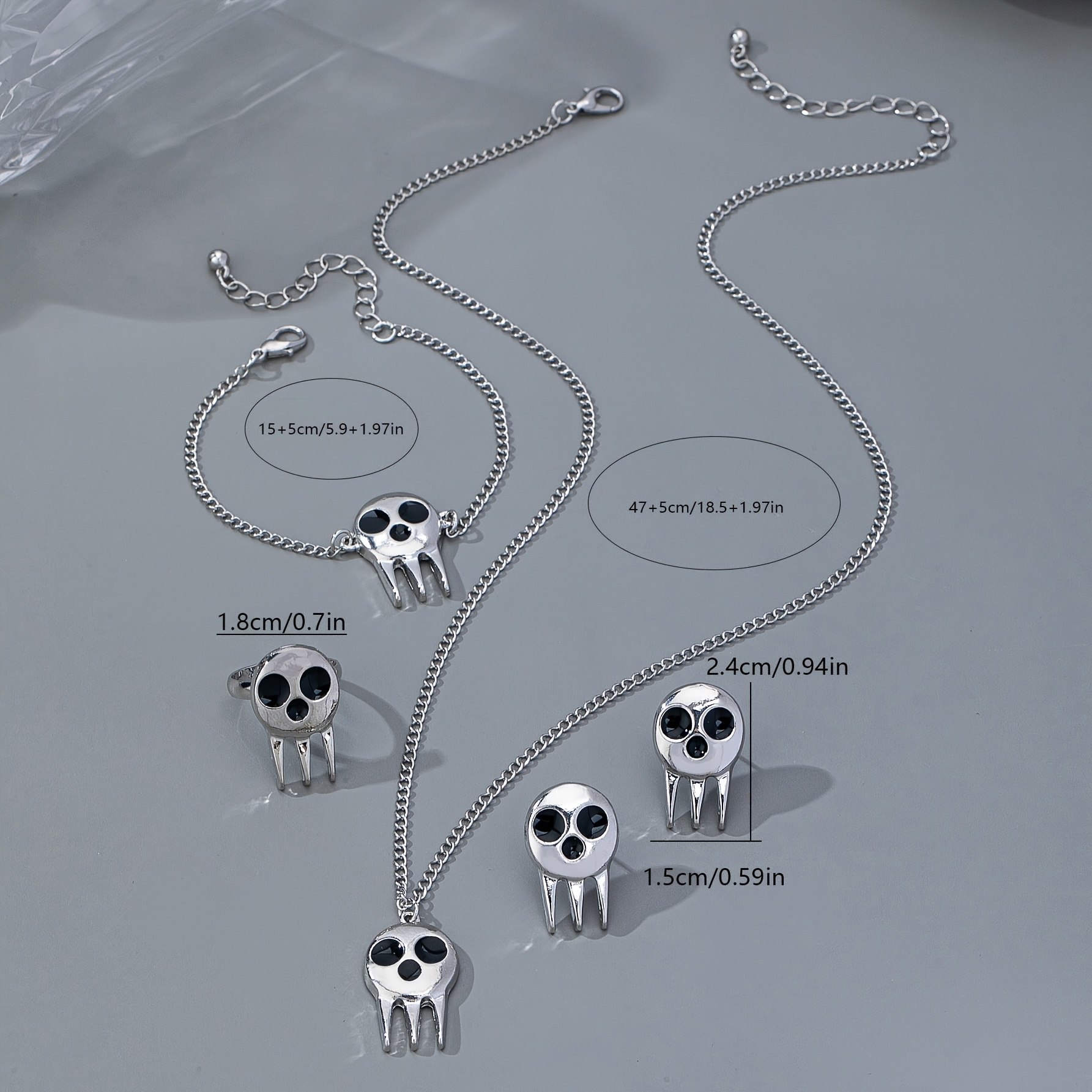 4pcs Quirky Skull Pendant Set, Fun Gift for Women